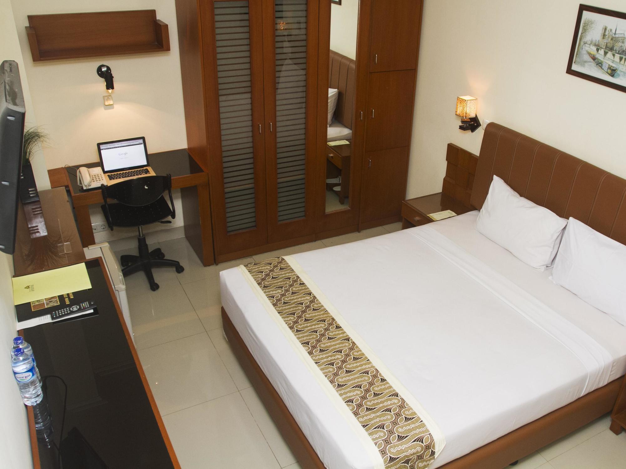 Hotel House Of Arsonia Tulip Jakarta Exterior foto