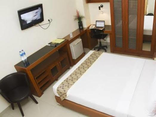 Hotel House Of Arsonia Tulip Jakarta Exterior foto
